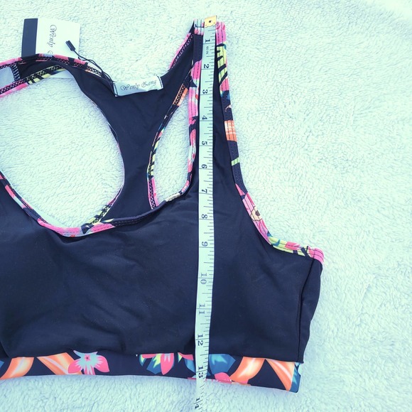 Wenly Zeng Women's Sport Two Piece Swimsuit - Picture 6 of 11